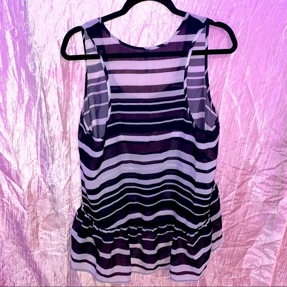 Striped top - Picture 3 of 4